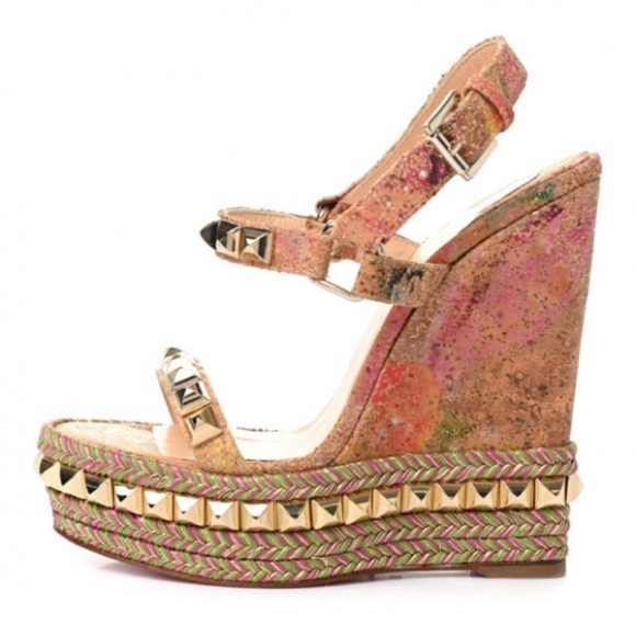 Authentic Louboutin Cork Bloom Print Cataclou Studded Wedge Sandals in Light Gol - Picture 3 of 17